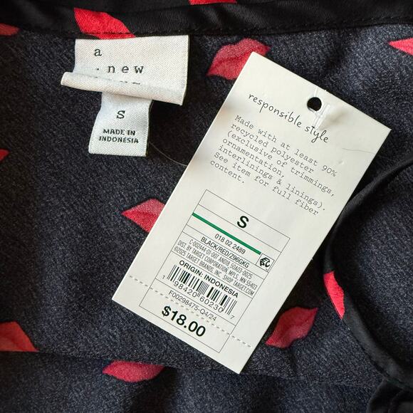 A New Day Women’s Silky Tank Top, Black with Red Lips, Size Small - Picture 3 of 5